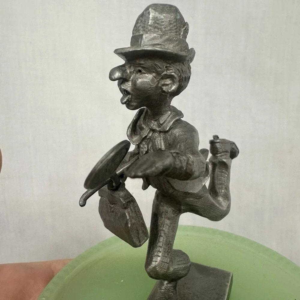 Vintage Pewter P. Davis Running Business Man Ready for Golf & Tennis‎ 1977